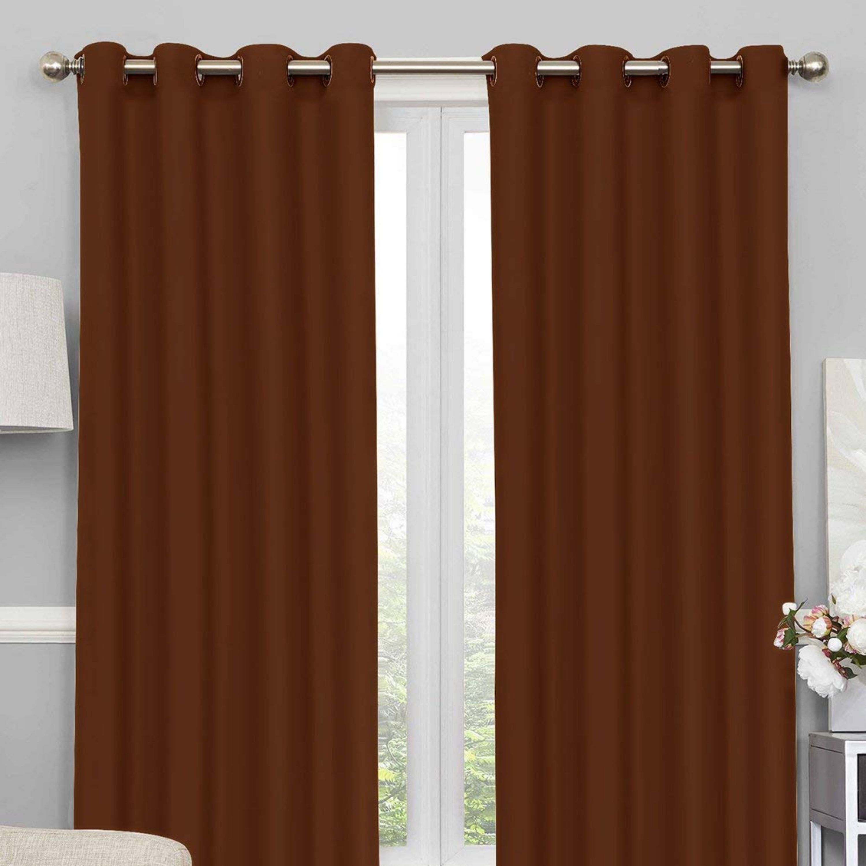 یک قواره پرده مخمل شانل پانچ شده عرض 150 ارتفاع 280