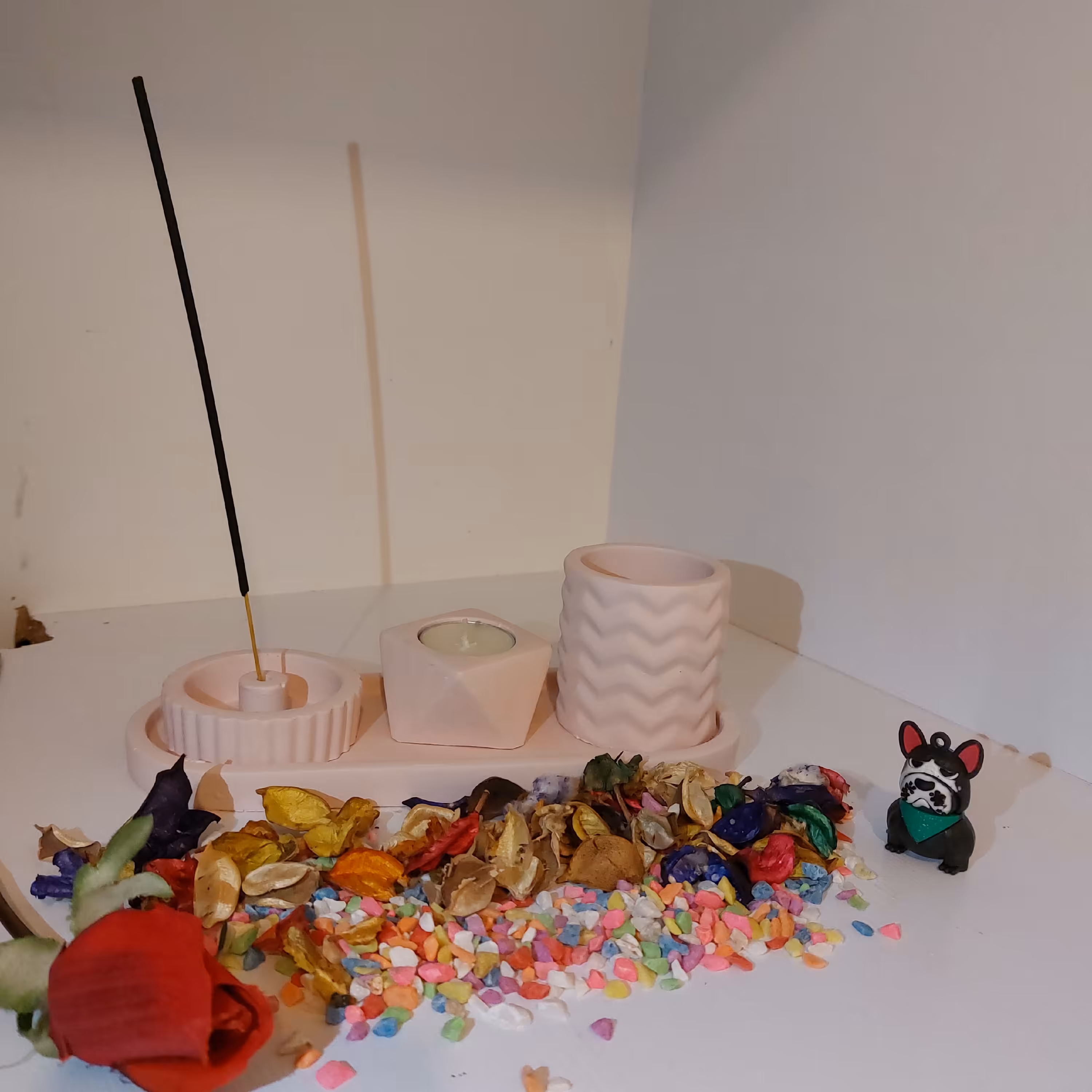 ست جاشمعی و سینی به همراه گلدان(کد101)