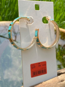 گوشواره میخی