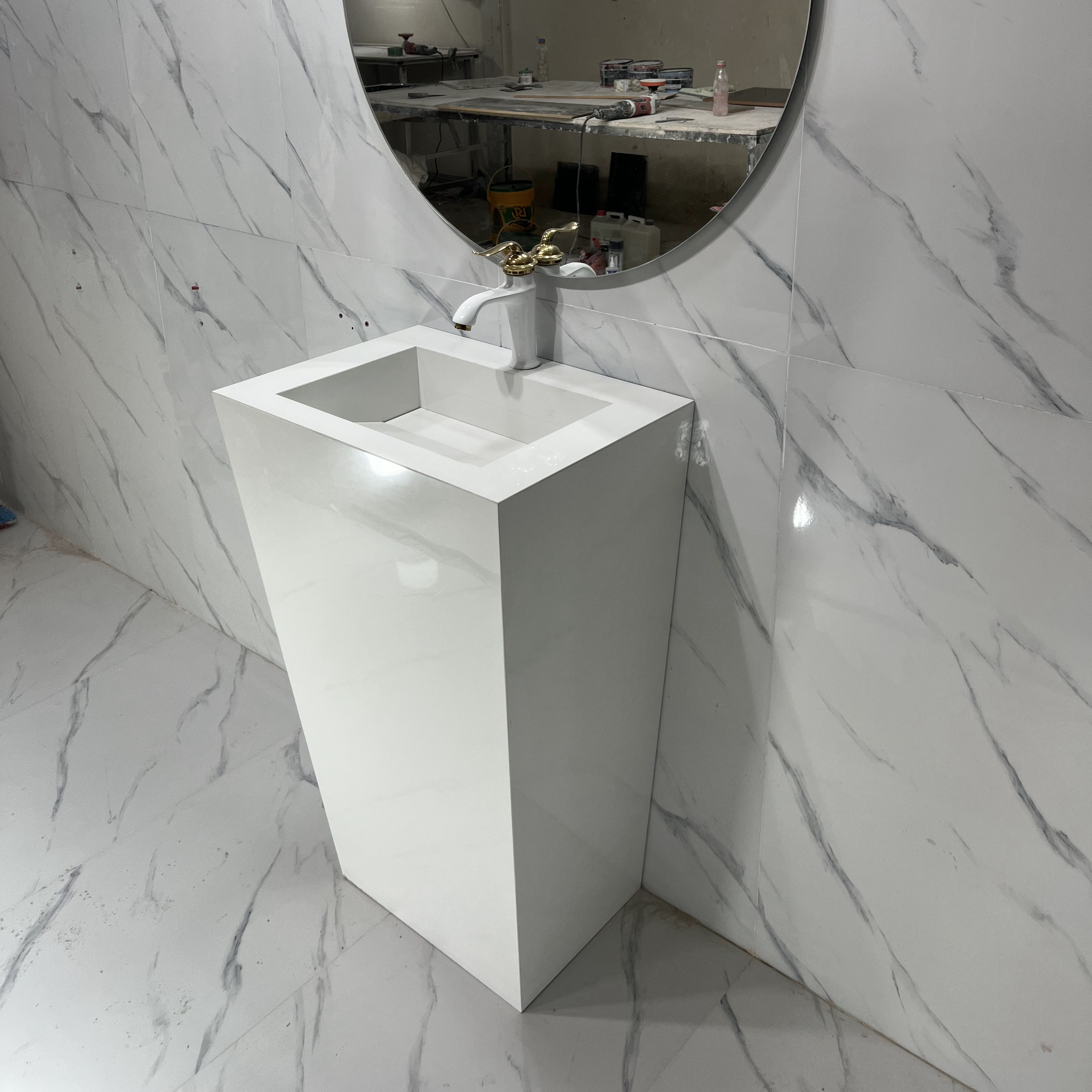 روشویی مدرن ایستاده