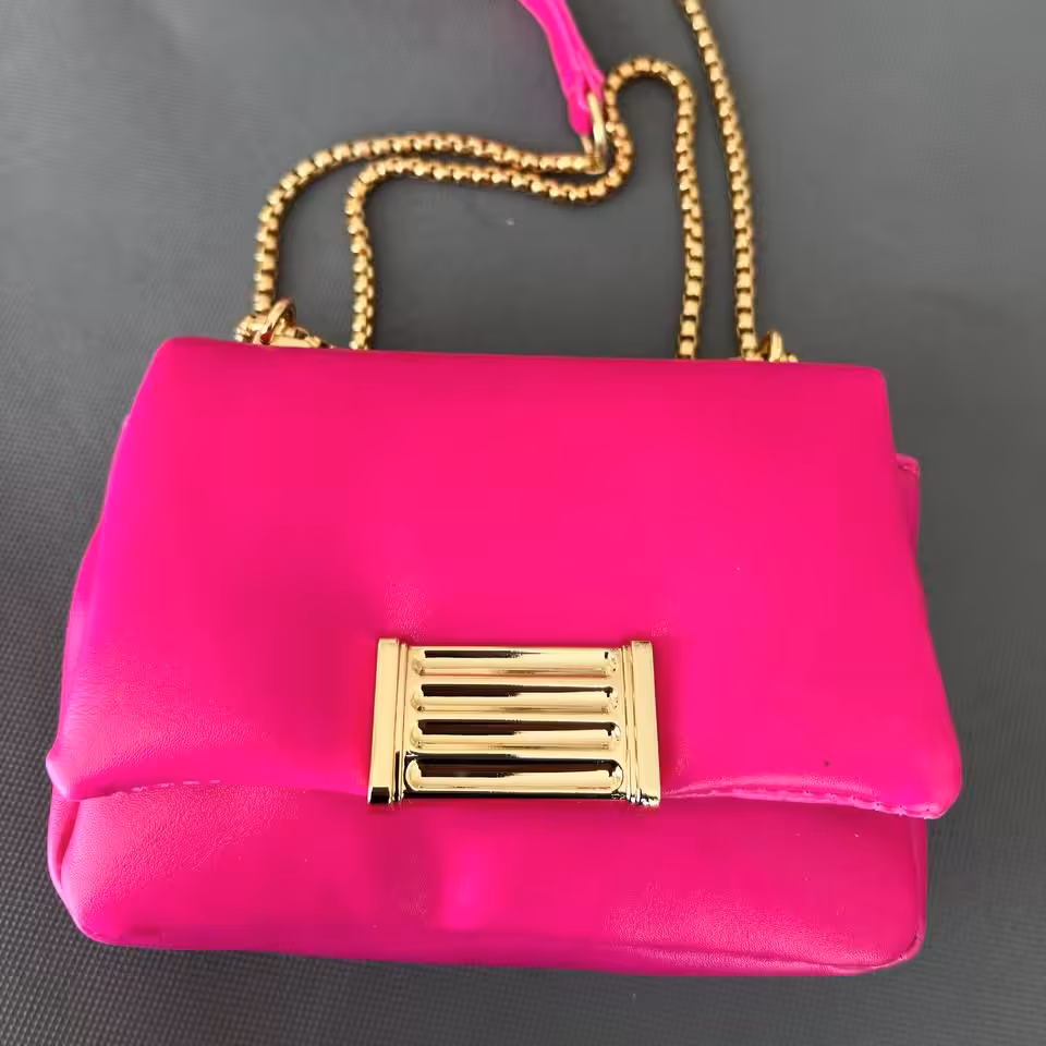 کیف پاسپورتی پفکی کد 1700