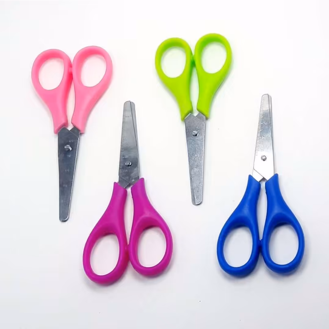 قیچی مدل ساده کد GH12Cent