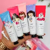 کرم مرطوب کننده عروسکی داو