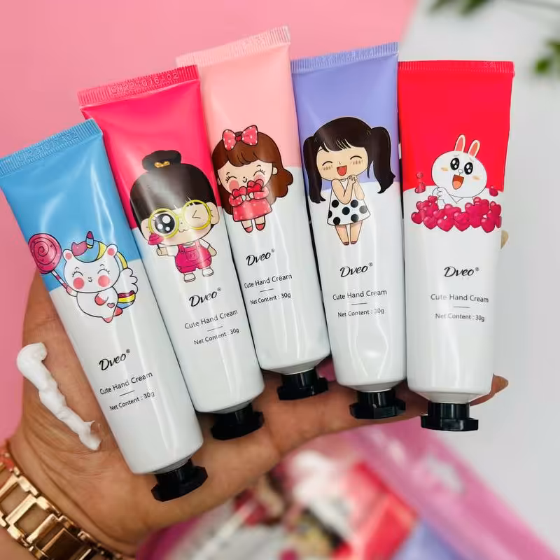 کرم مرطوب کننده عروسکی داو