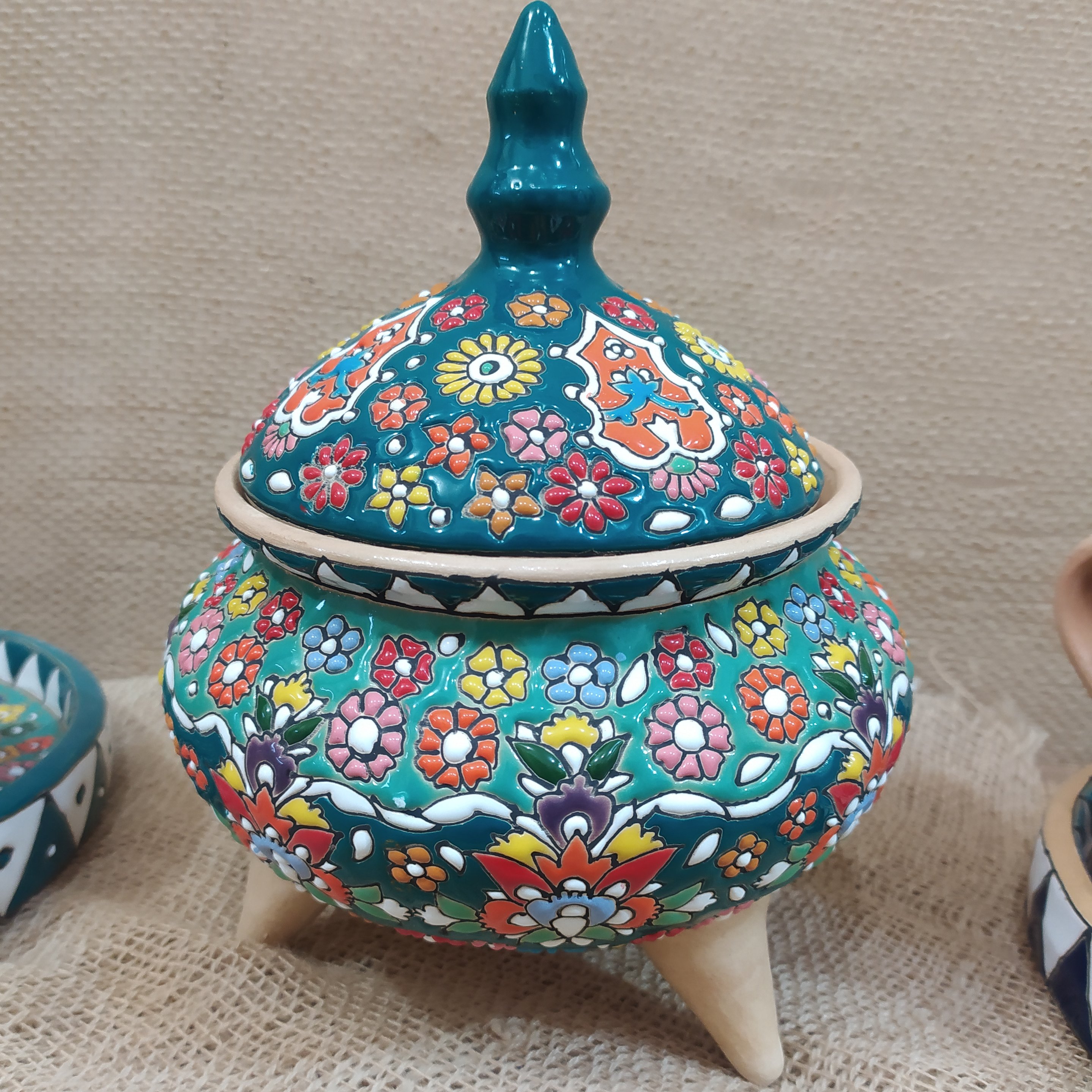 شکلات خوری  سفال میناکاری سه پایه بزرگ
