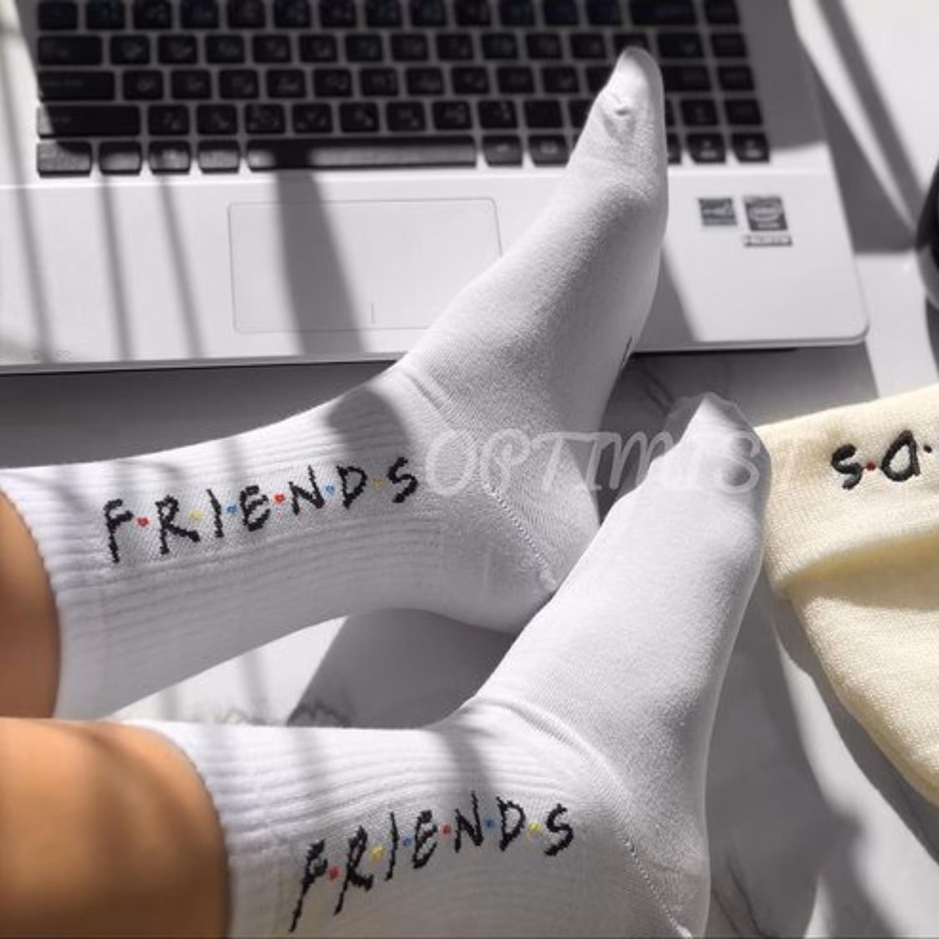 جوراب ساقدار فرندز FRIENDS سفید