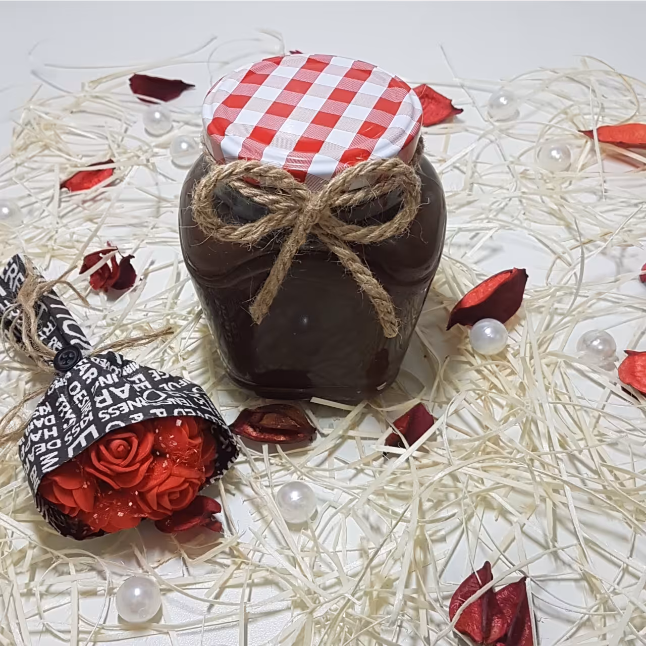 شکلات صبحانه خانگی فندوقی 40 درصد حجم 400 گرم