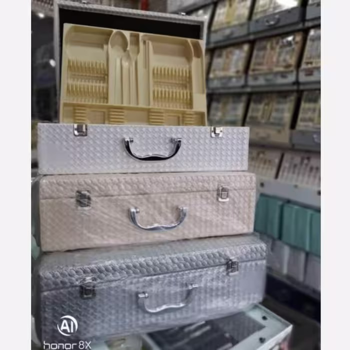 کیف قاشق و چنگال 24 نفره تا 30 نفره