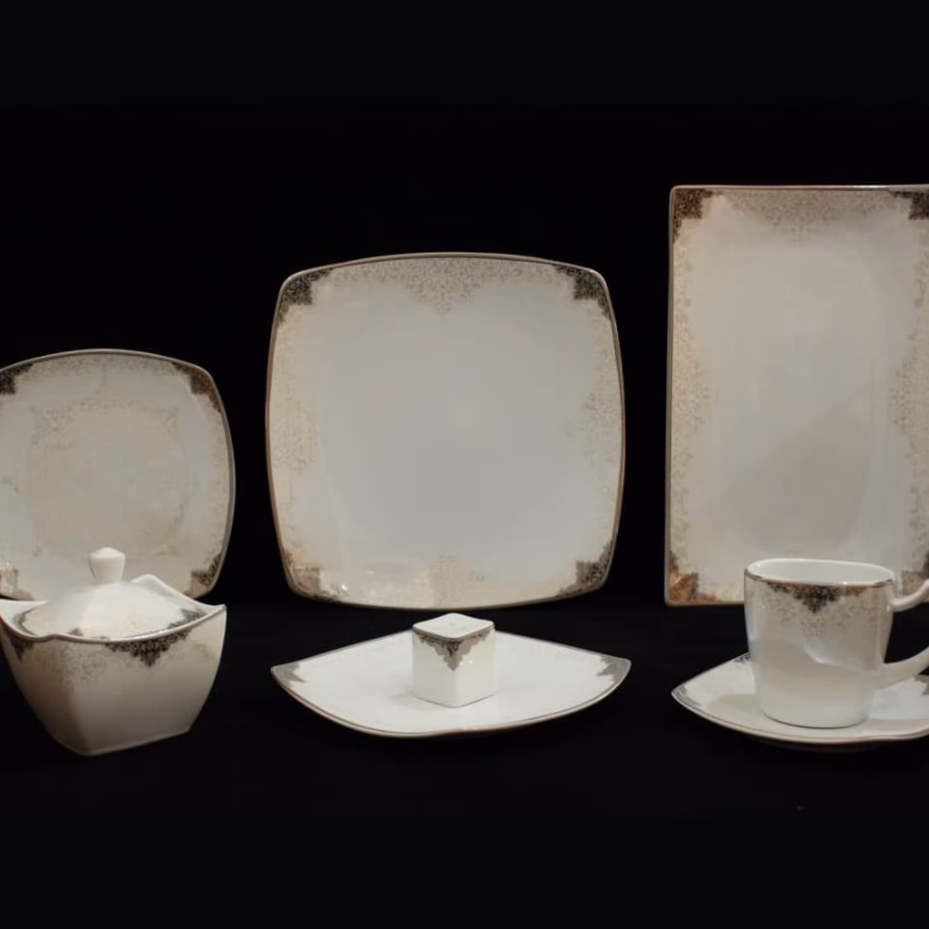 سرویس29پارچه چینی لورین قالب سناتور گل کوکب نقره