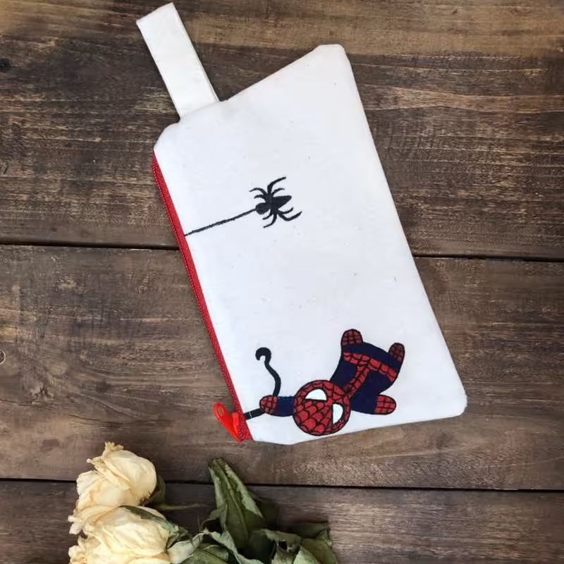 جامدادی قاصدک نقاشی شده با رنگ پارچه و قابلیت شستشو