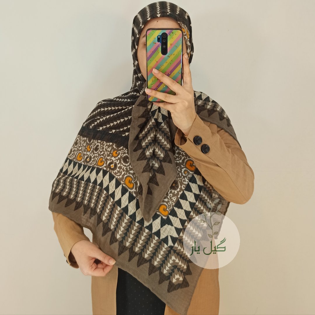 روسری نخی پاییزه قهوه ای قواره 120 ( با کیفیت و ایستایی بالا )