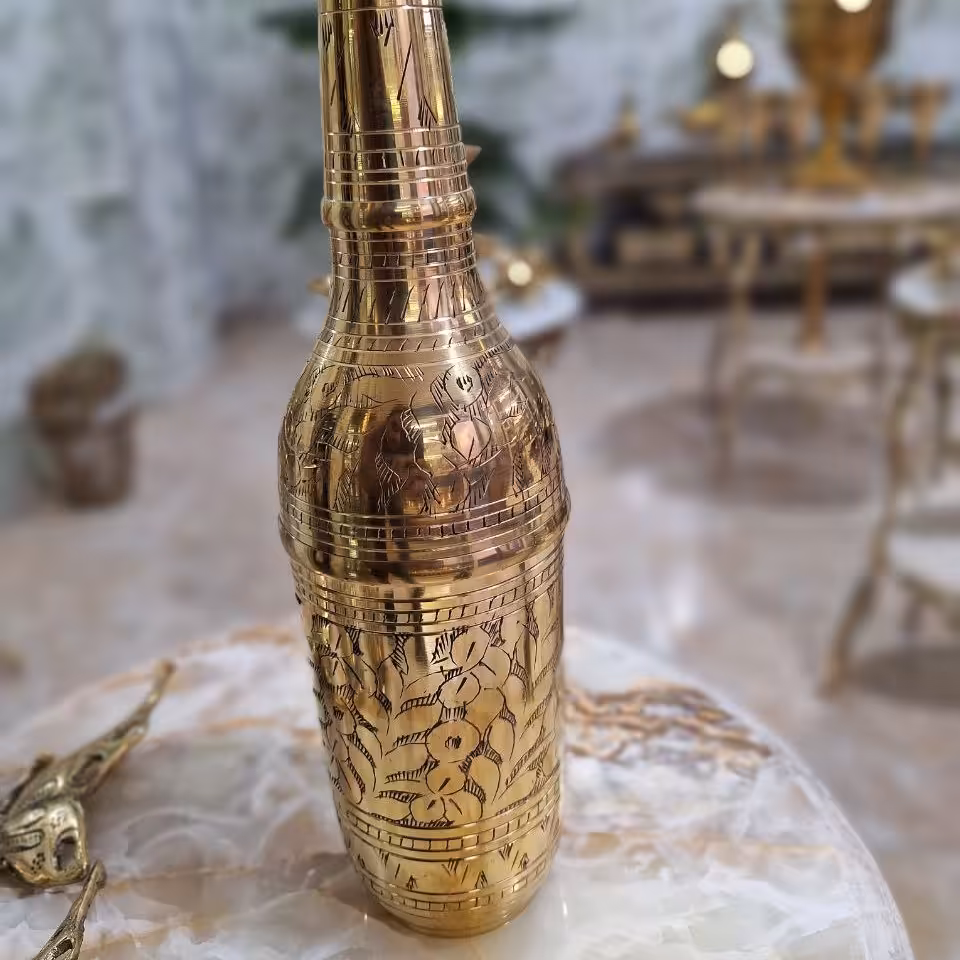 بطری برنزی کار دست ساخت هندوستان