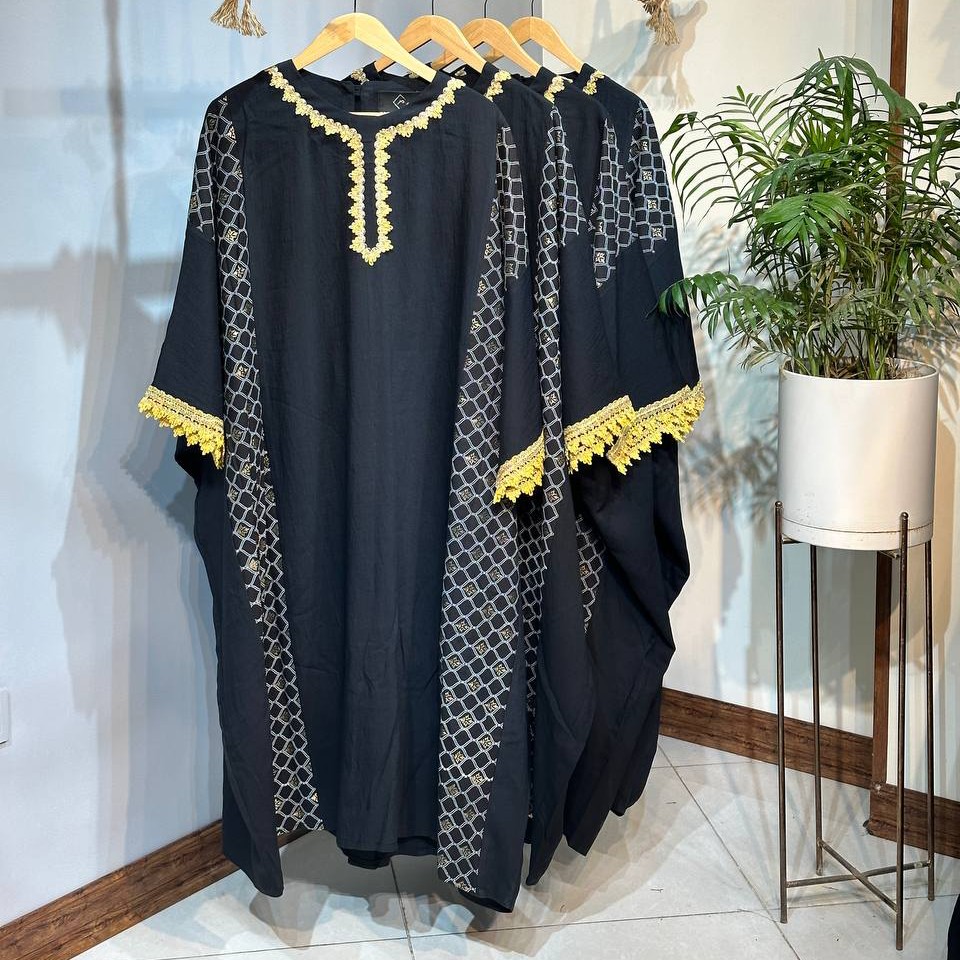 کفتان مدل آشنا یه پیراهن مانتویی یراق دوزی شده