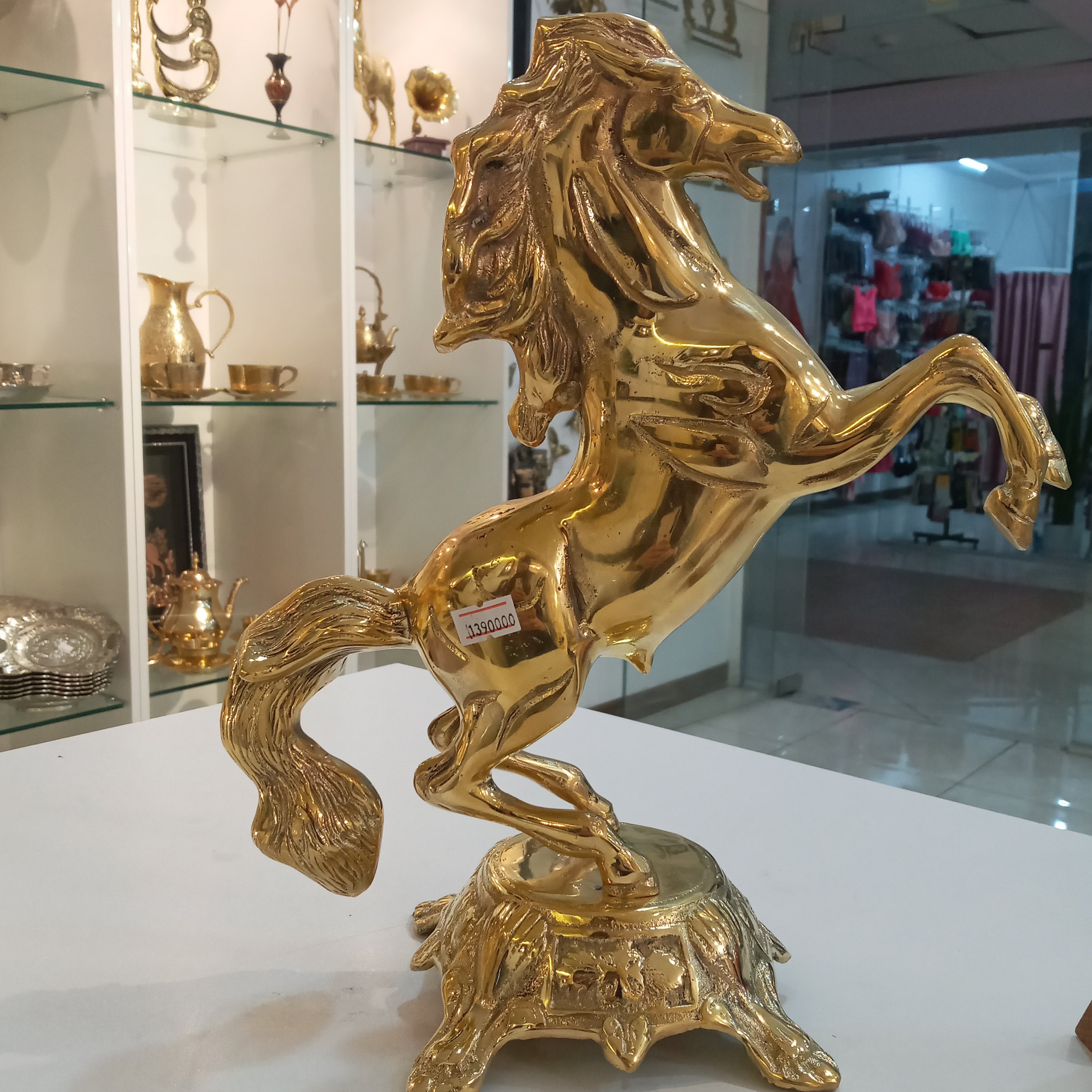 مجسمه اسب برنجی (برنز) ایستاده