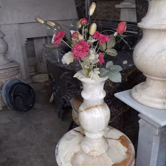 گلدن سنگ طبیعی مرمر سایز متوسط