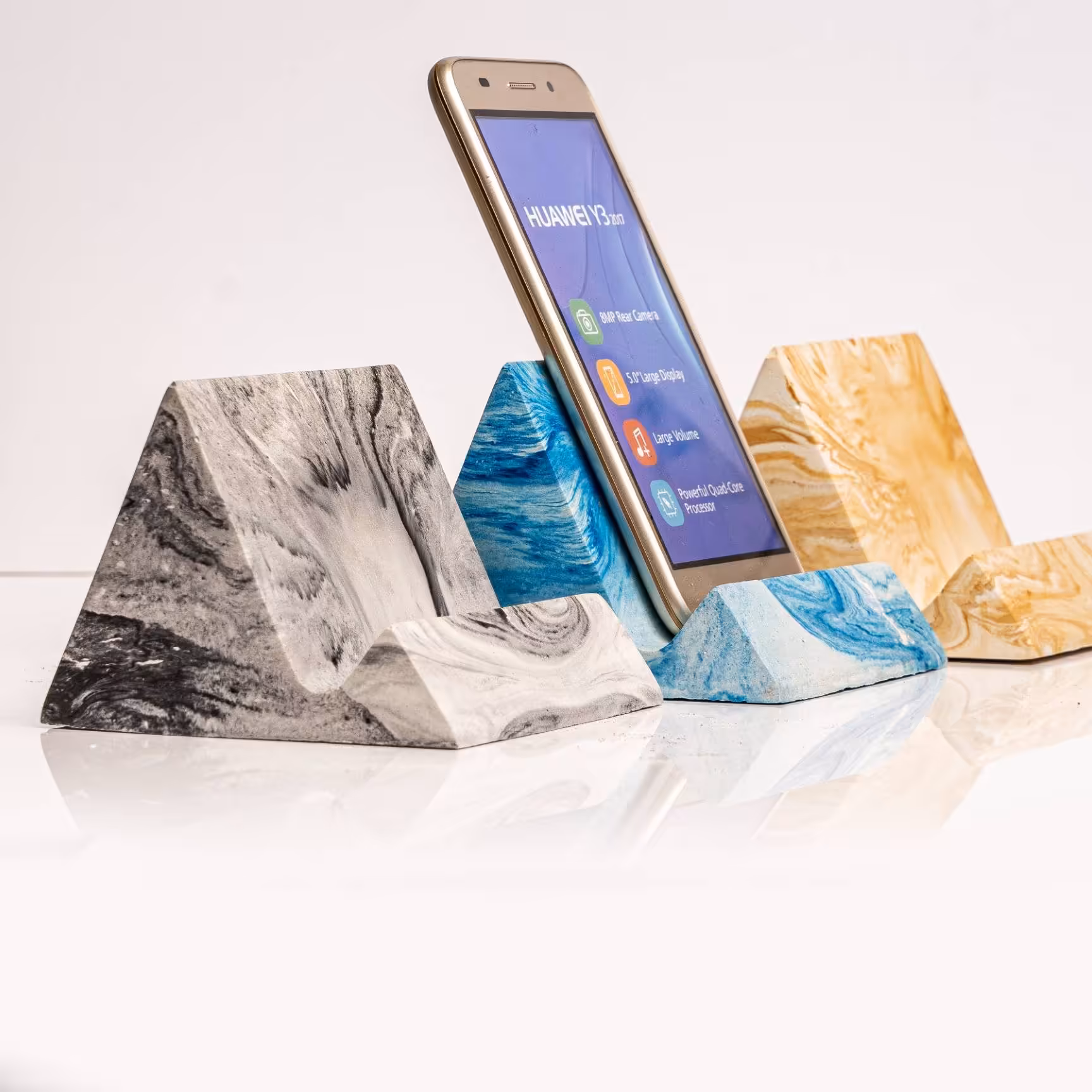 پایه موبایل