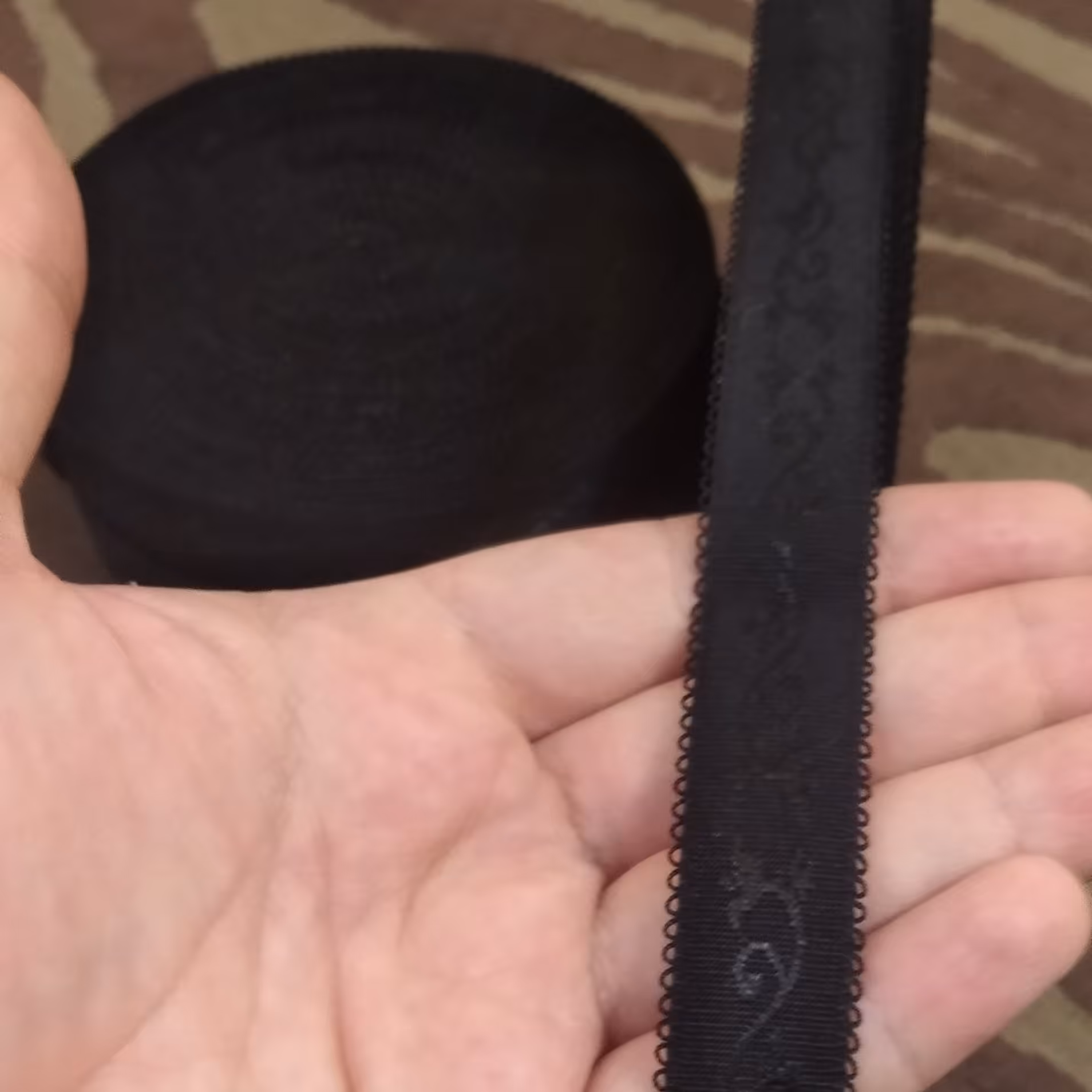 کش سوتیین مشکی طرحدار 1 توپ 10 متری