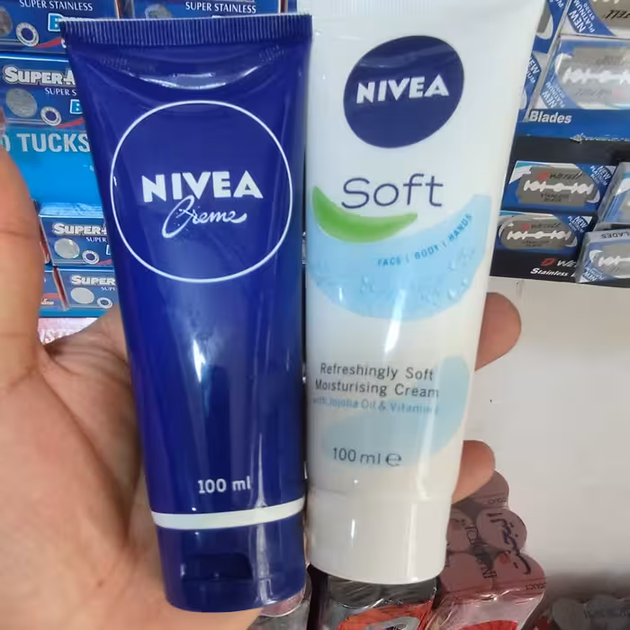 کرم نیوا در دو مدل آب رسان ومرطوب  کننده NIVA100ml