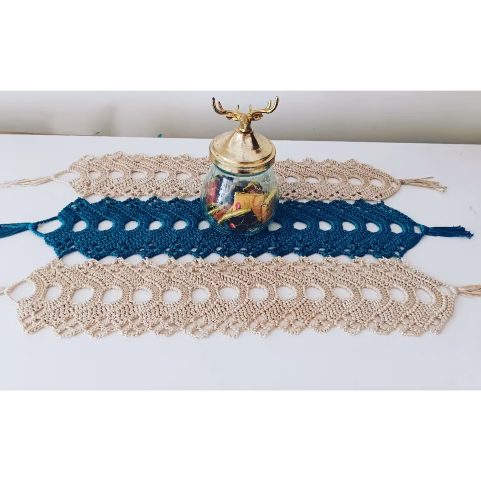 رومیزی بافته شده با نخ مکرمه تک سوزنه وزن 170گرم ابعاد 50در 30س