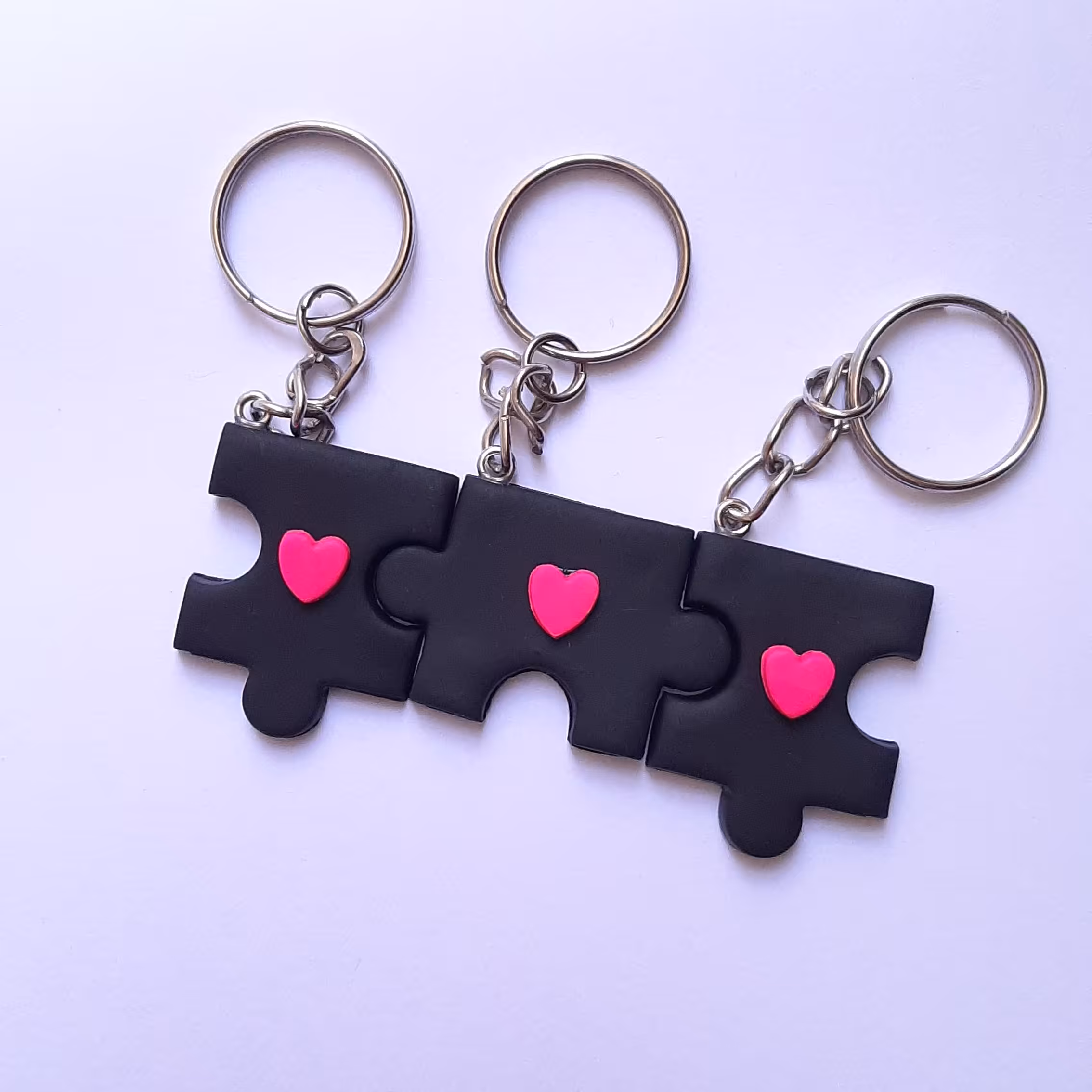 ست دوستی  سه نفره طرح پازل ست کاپلی ست کیوت مناسب هدیه به دوست(جاکلیدی و جاسوئیچی خمیری )(سفارشی)