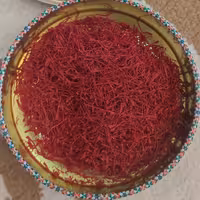 زعفران سوپر نگین  عطر و طعم فوق العاده (قوطی 10 گرمی)