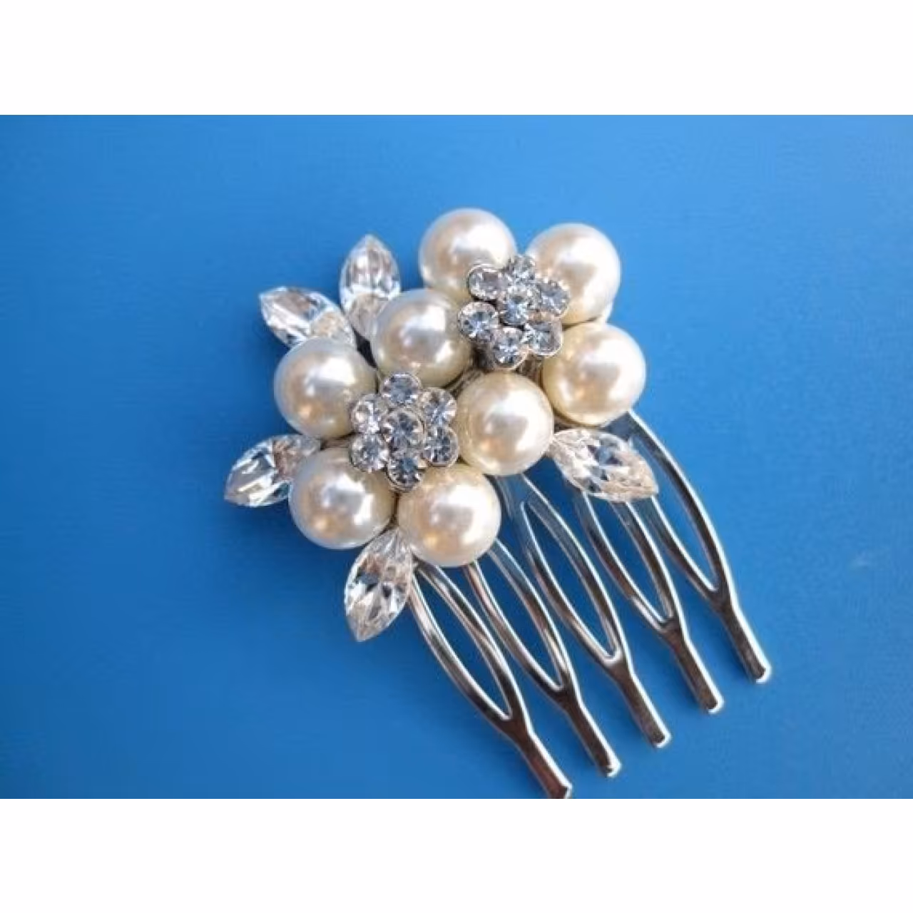 شانه شینیون کارشده با مروارید