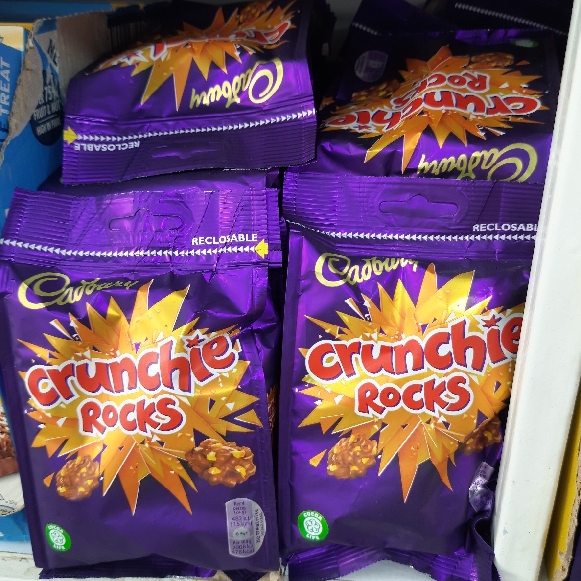 شکلات کدبری کرانچی راکز  cadbury
