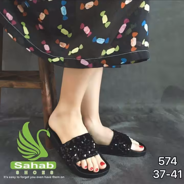 صندل زنانه طبی مجلسی کد 574  مدل پولکی    رنگ مشکی سایز 37 تا سایز 41   فوق العاده نرم و راحت و سبک 