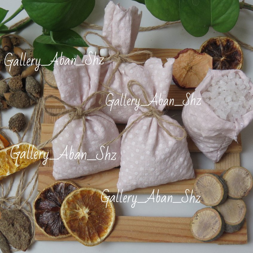 نمک دریا دانه درشت کیسه صد گرمی