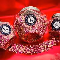 گلبرگ گل محمدی خشک شده  منطقه کاشان سایز بزرگ