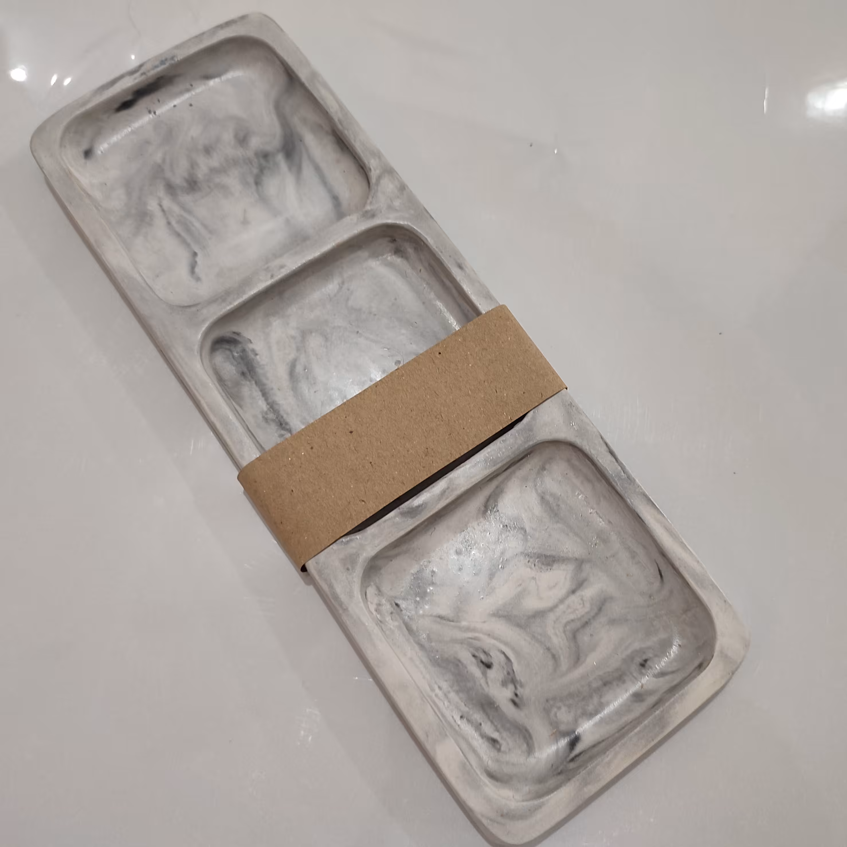 سینی مزه( ابروبادی