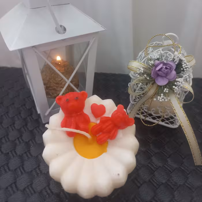 شمع خرسی گل گلی . تدی و عروسک مستر بین . مناسب برای هدیه ولنتاین . کیفیت عالی 