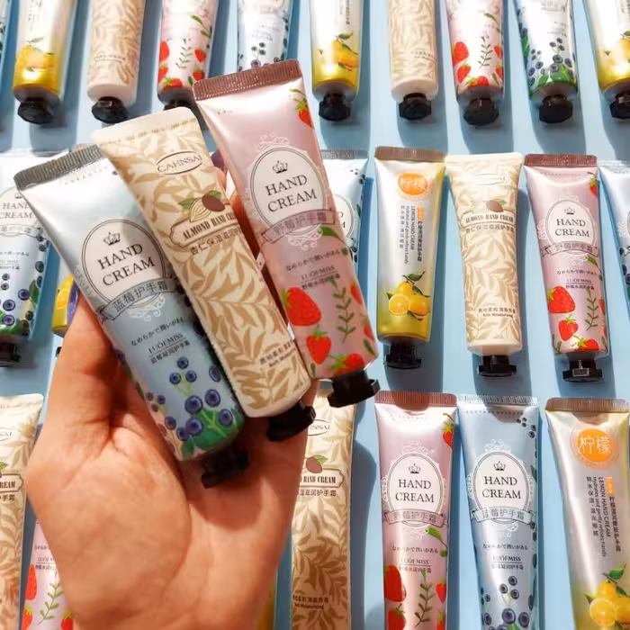 کرم های مرطوب کننده دست LUÔFMISS