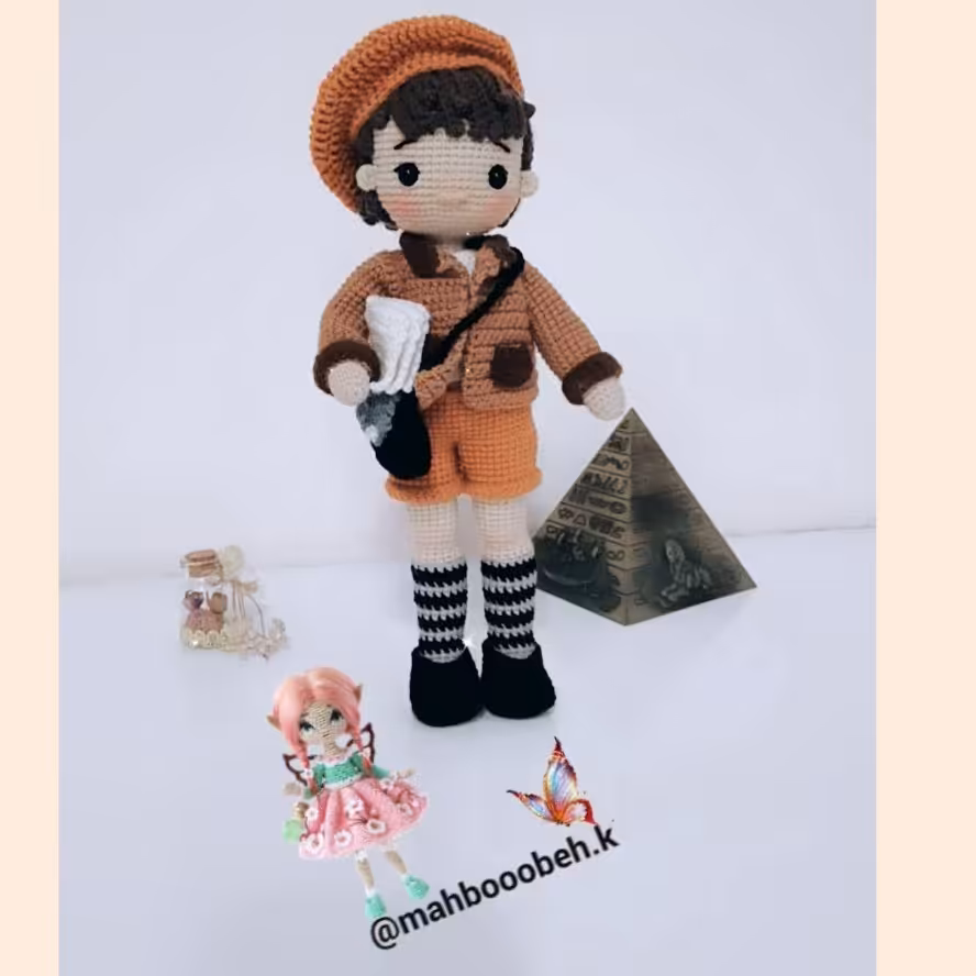 عروسک بافتنی پسر لئون قد عروسک 28 سانت 