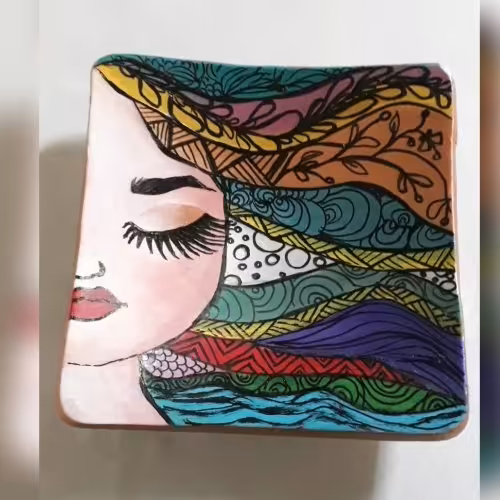 نقاشی دختر با موی باز 