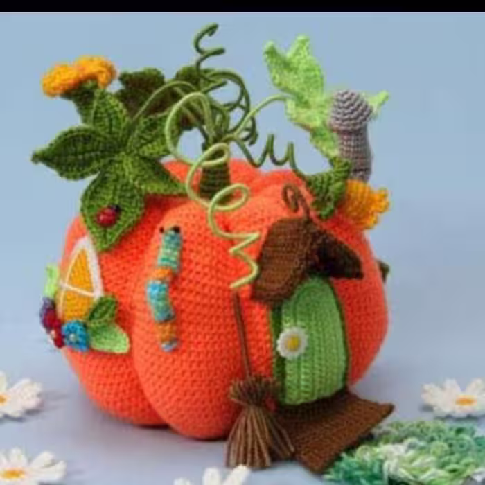 عروسک کدو کلبه ای