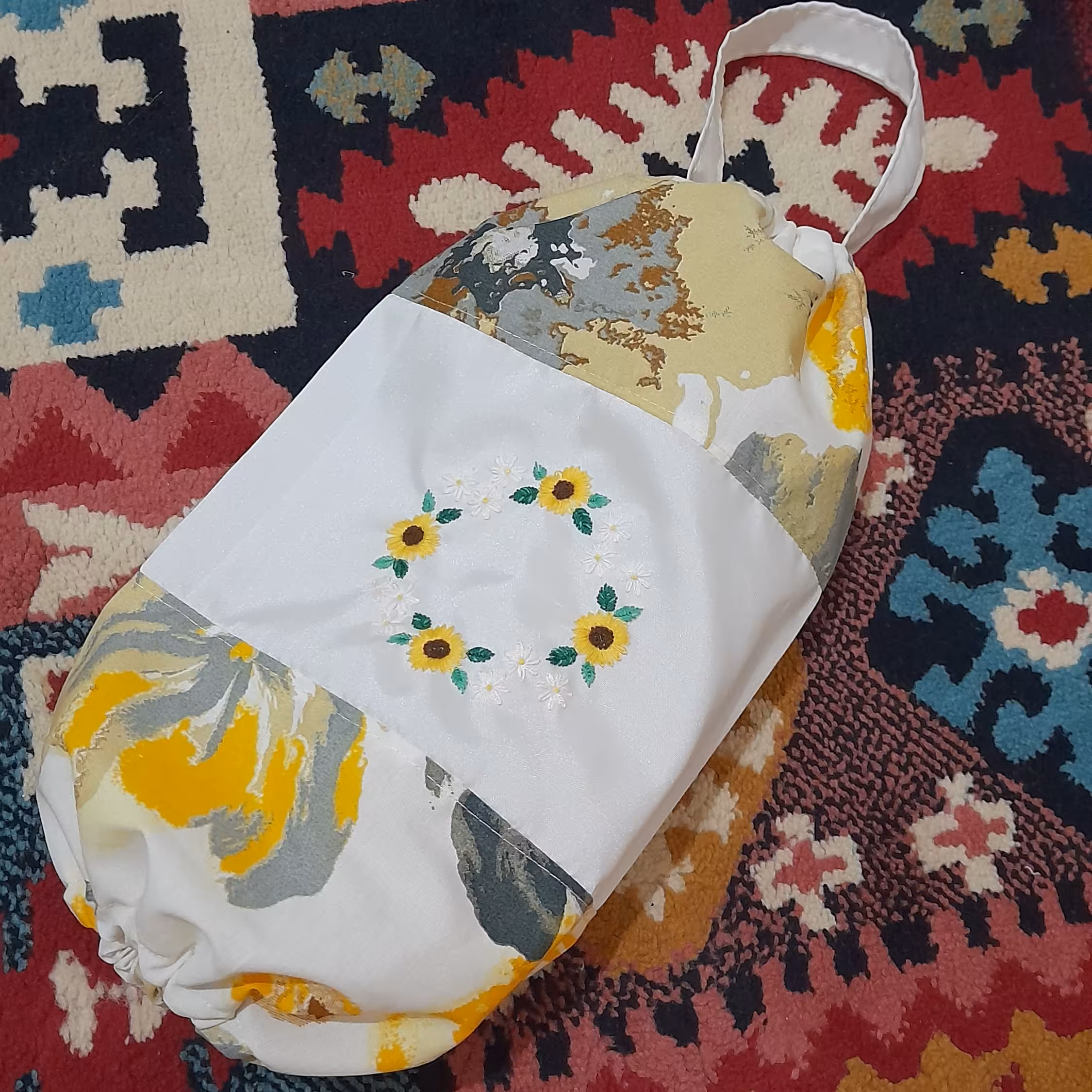 جای نایلون  گلدوزی آفتابگردون 