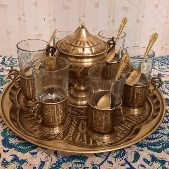 ست چایی خوری 14تکه جنس برنجی مدل قلمزده،قابل استفاده 