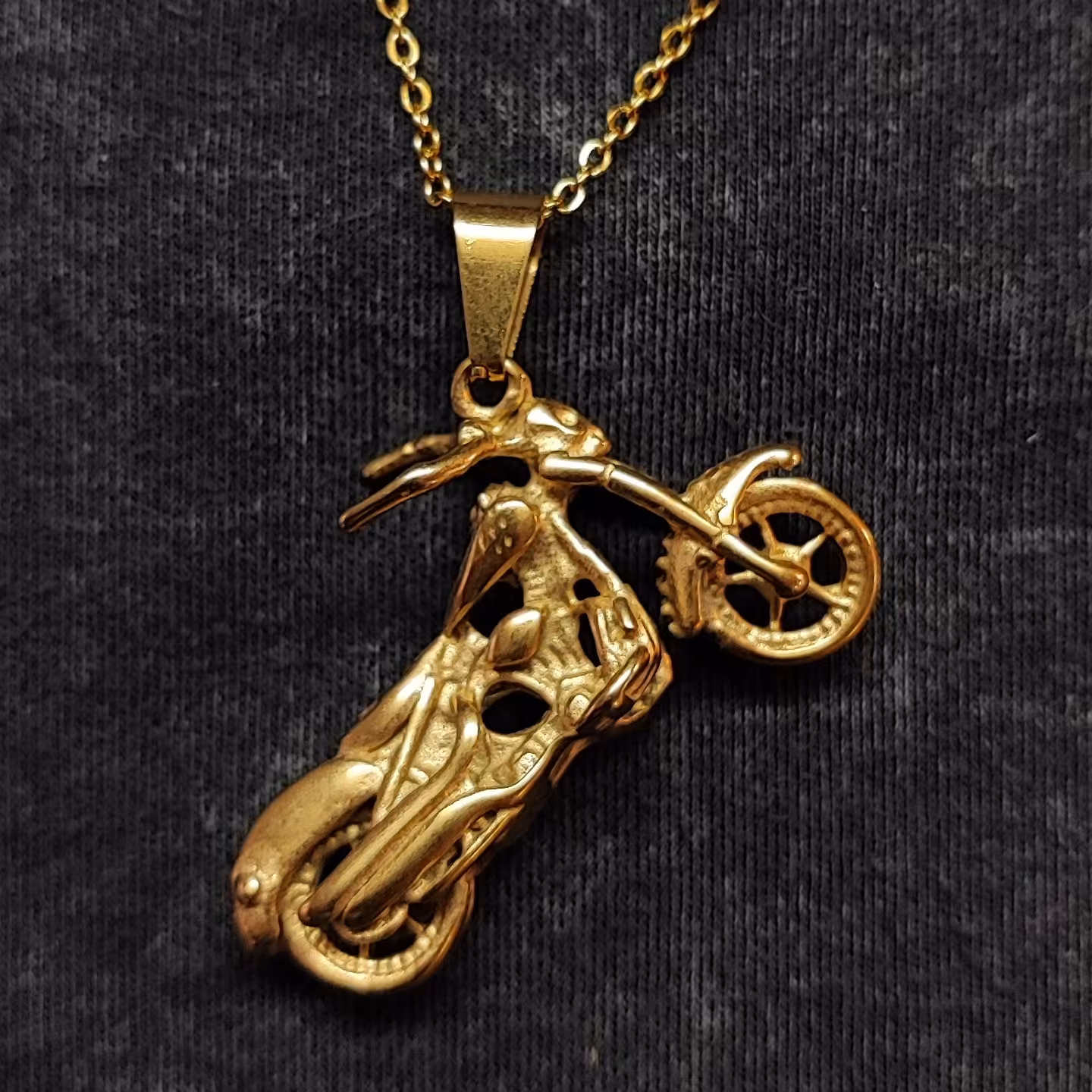 گردنبند موتور هارلی  کد 101