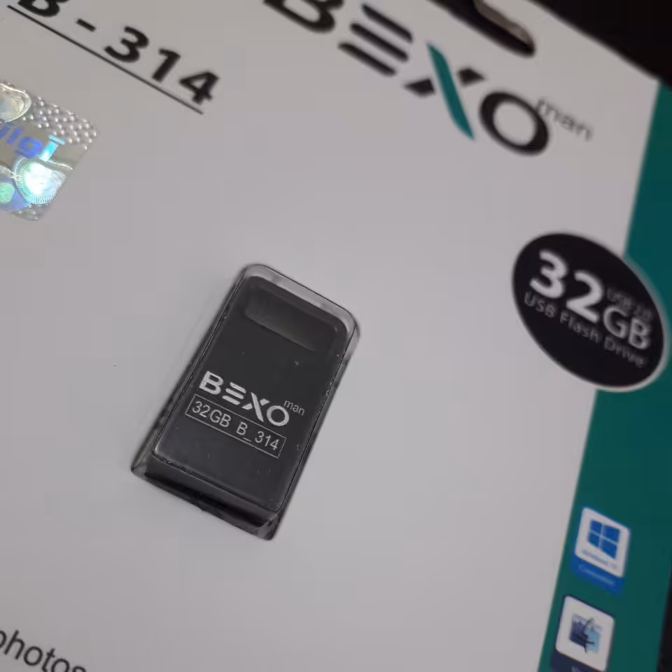 فلش  32 گیگ بکسو مدل 314 بلک استیل