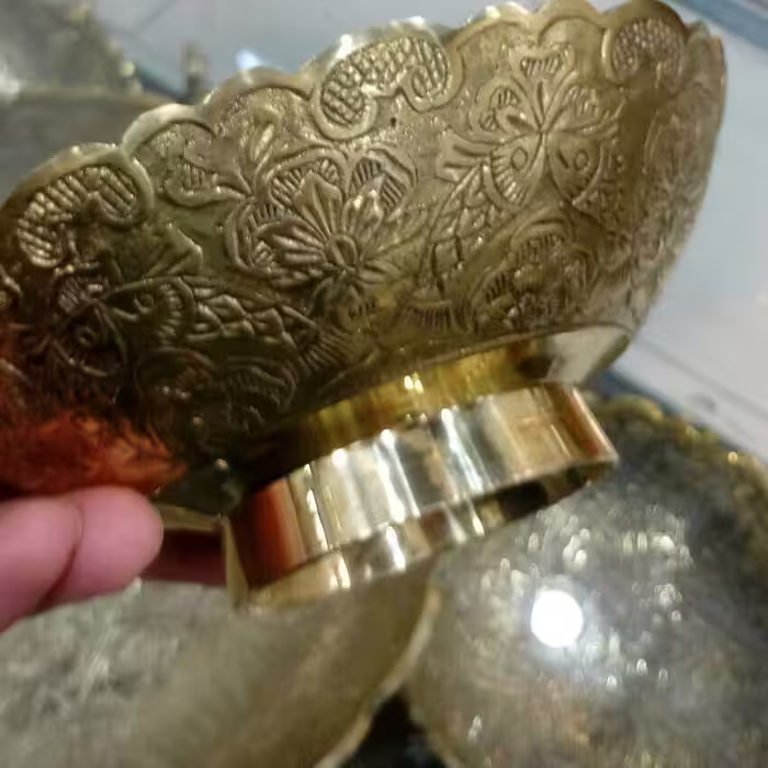 کاسه برنجی  