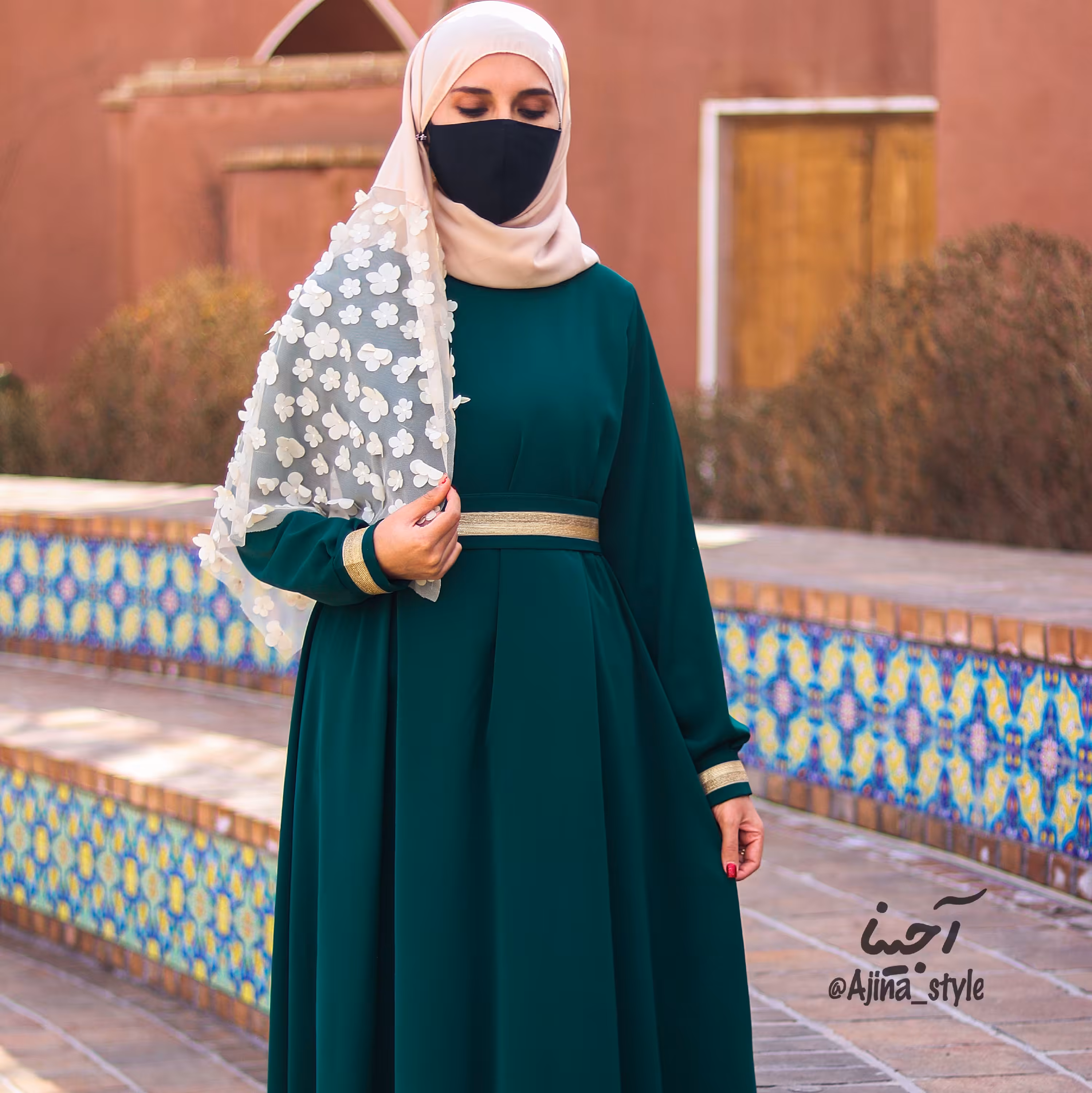 فیلم عبا افراح جنس کرپ الیزا درجه یک از سایز 34 تا 46 قابل سفارش در رنگ بندی مختلف 