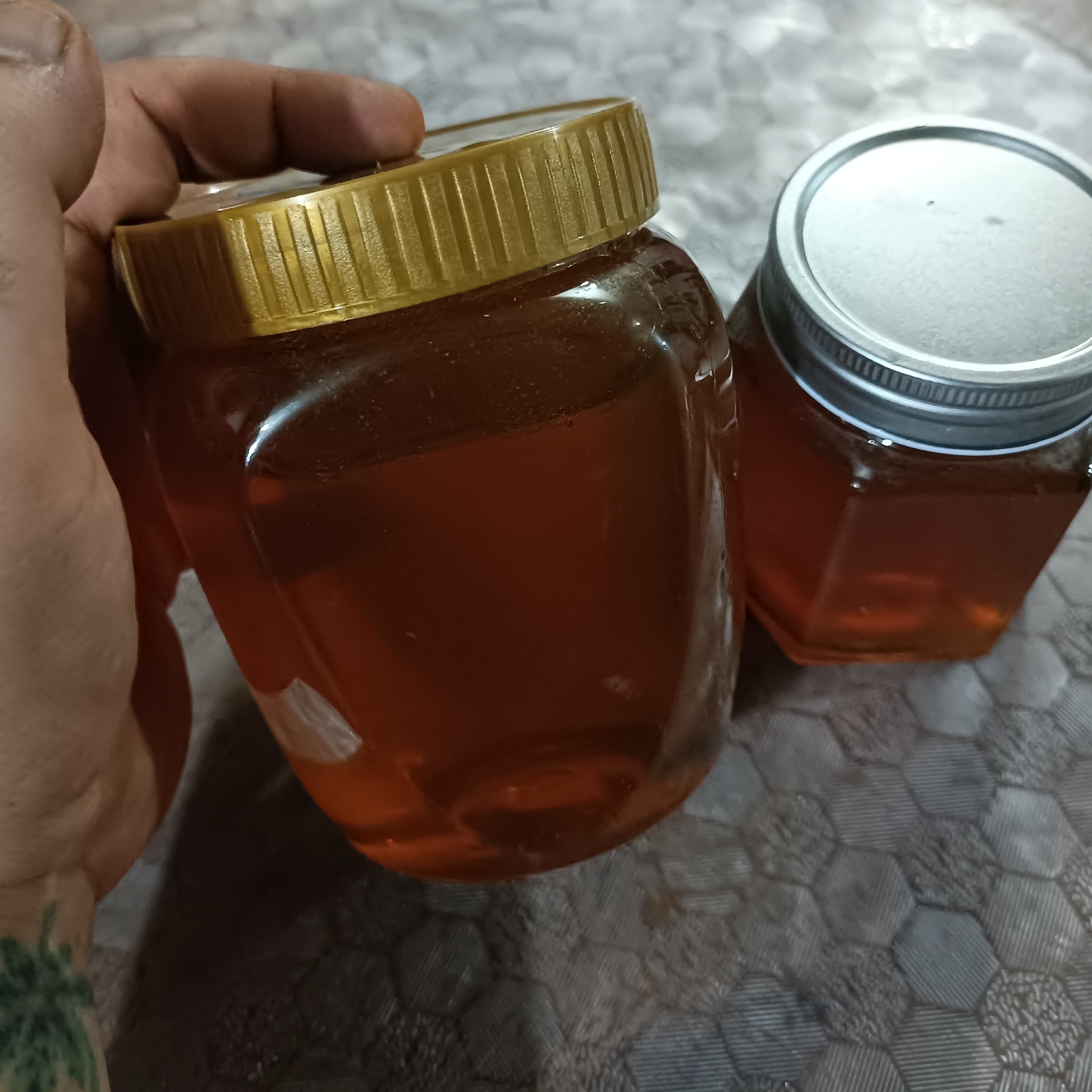 عسل چهل گیاه و عسل درمانی