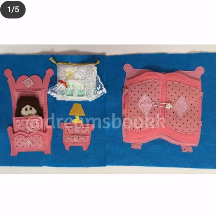کتاب نمدی تخت خواب  و کمد  لباس عروسک 