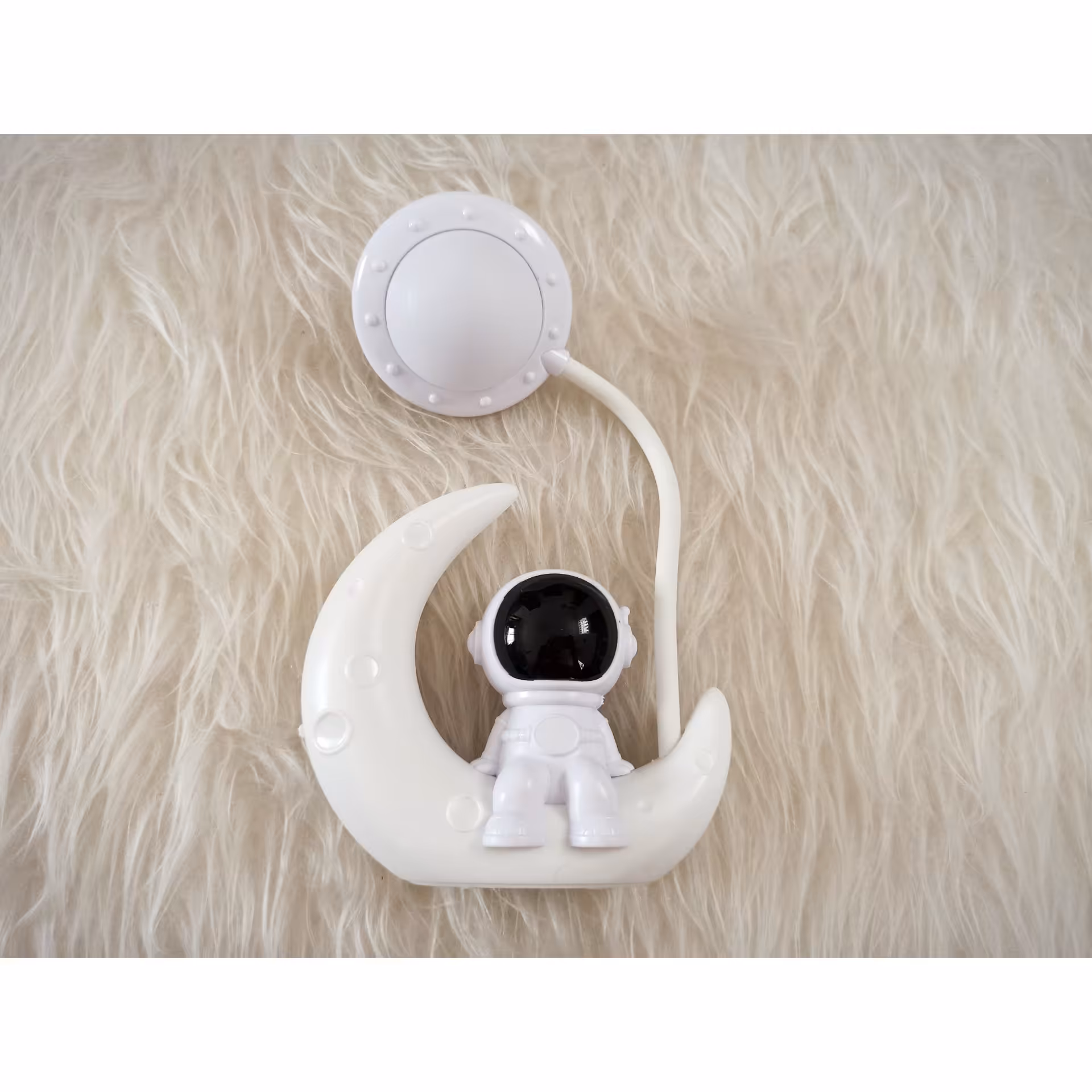 چراغ مطالعه فانتزی، طرح فضانورد، رنگ سفید