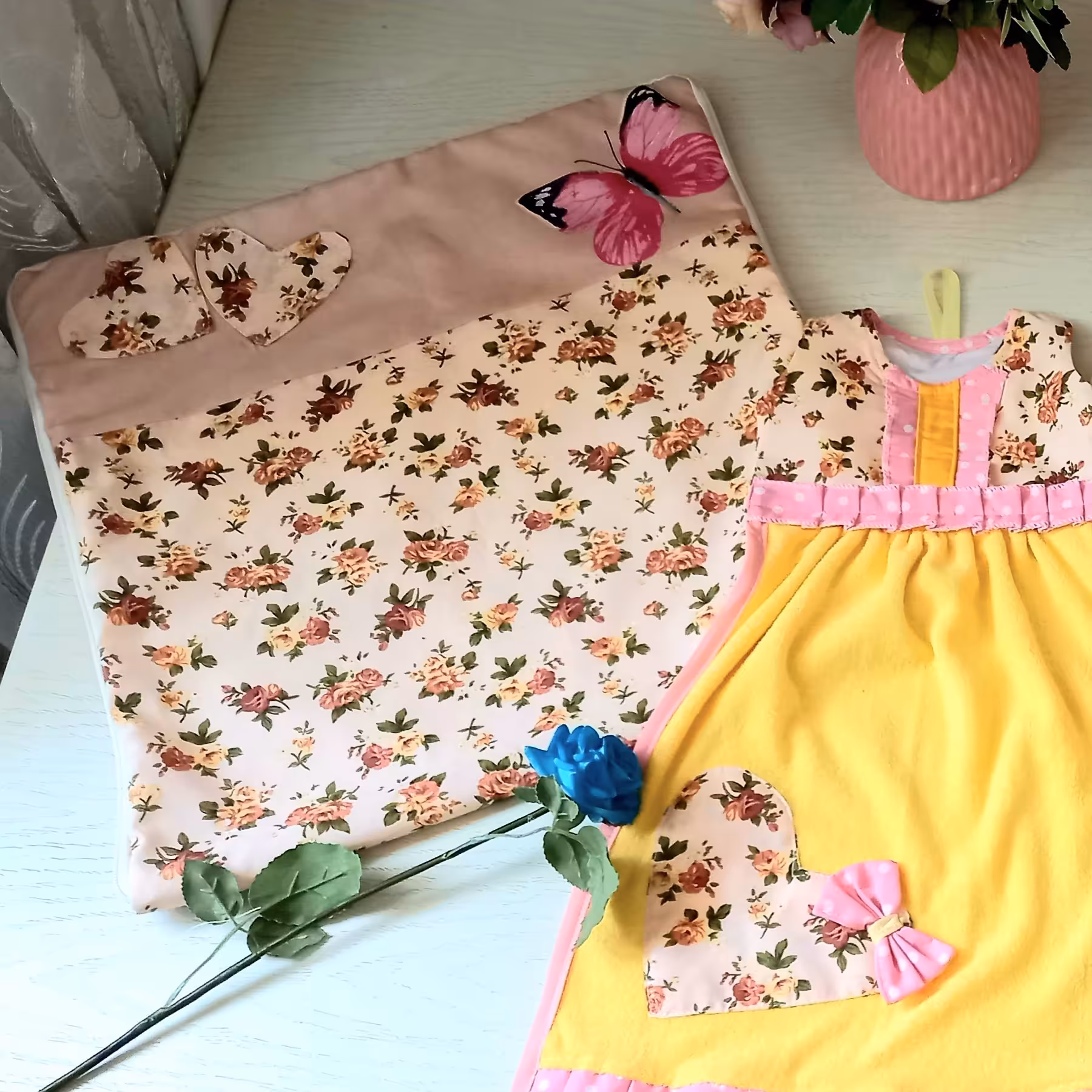 کیسه نان و کیسه سبزی و حوله آشپزخانه ست زیبابا جنس و کیفیتی عالی و قیمت مناسب❤
فروش  به صورت تکی و باهم