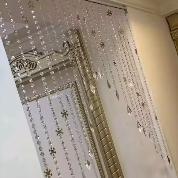 پرده کریستالی با استیکر برفی (پس کرایه)