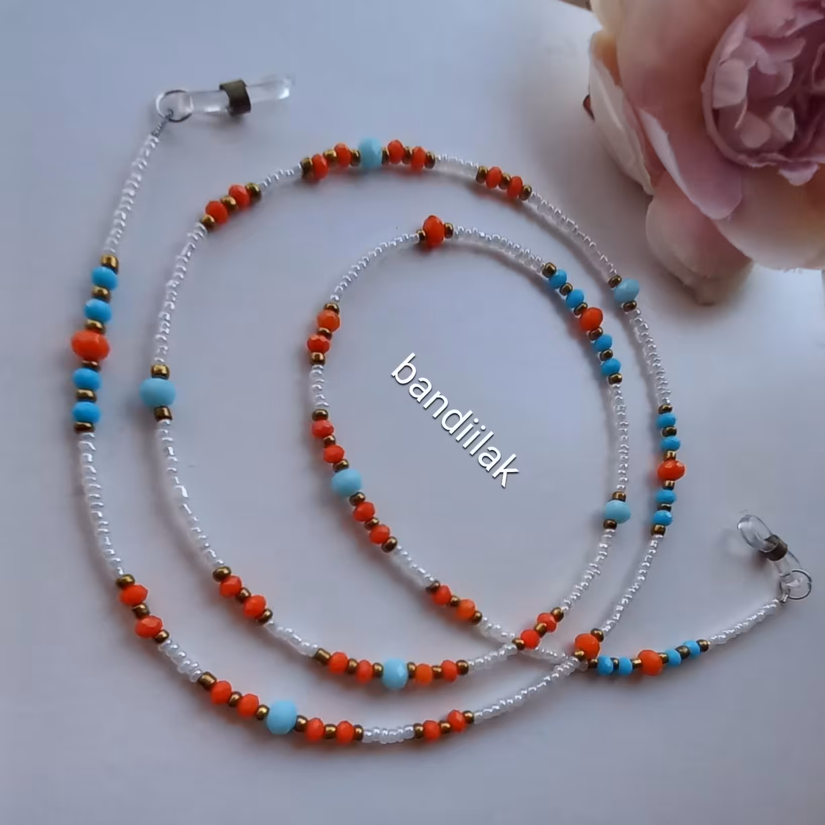 بند عینک شیک  استفاده شده از سنگ های زیبا