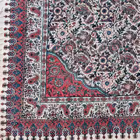 رومیزی صورتی قلمکار اعلا  اصفهان سایز 100 در 100 طرح گل و بلبل