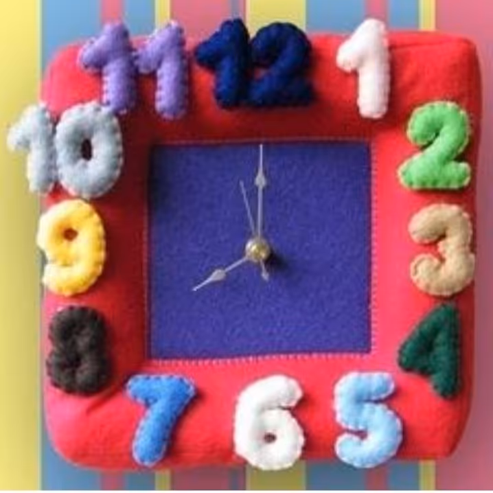 ساعت مربعی نمدی